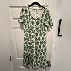 Kate Quinn short sleeve scoop neck henley dress